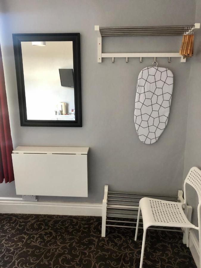 Number 19 Guest House - Self Check In - Under 4 Miles From Barrow In Furness Долтон-ін-Фернес Екстер'єр фото