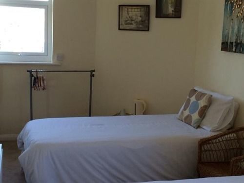Number 19 Guest House - Self Check In - Under 4 Miles From Barrow In Furness Долтон-ін-Фернес Екстер'єр фото